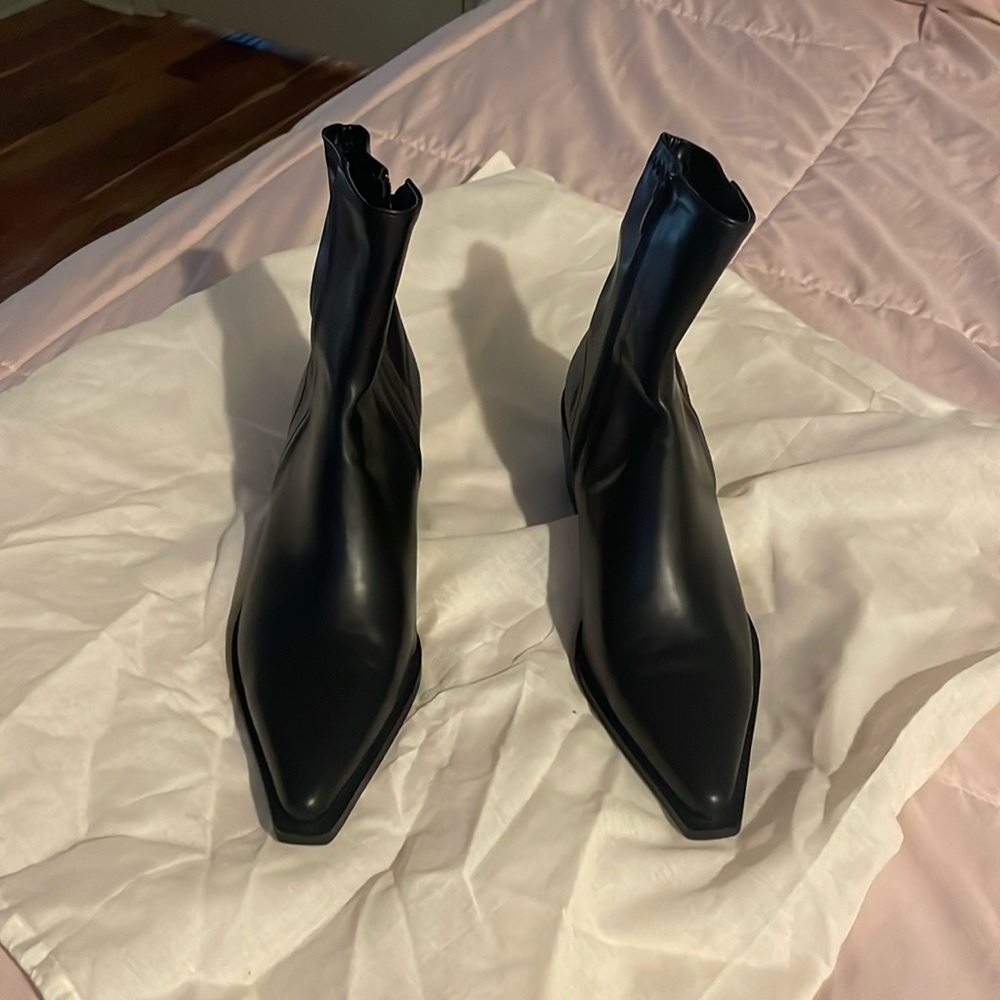 Darcy Ankle Boot, Black, Never Worn